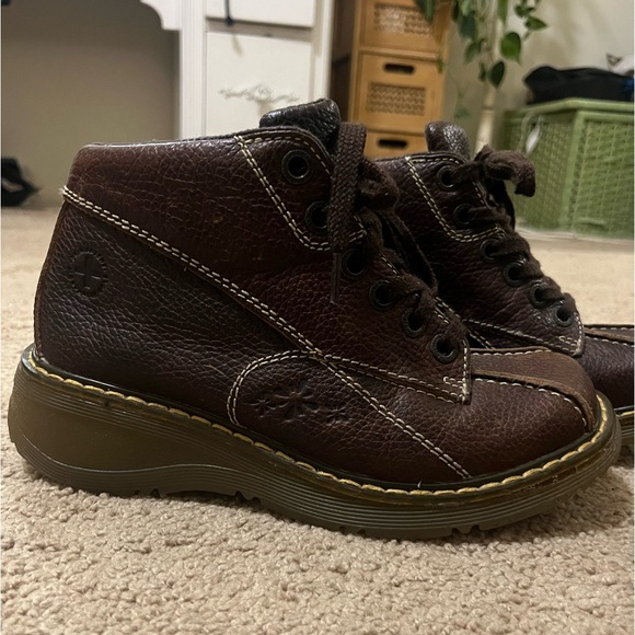 Dr Martens Vintage Women’s Claudia Flower Power Chunky Ankle Boot Shoes US 6 - Picture 1 of 5